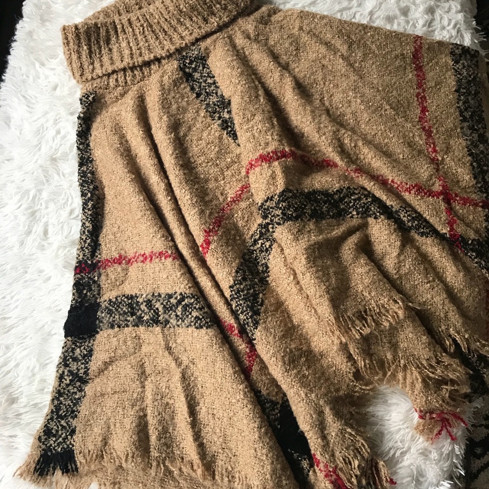 Poncho small